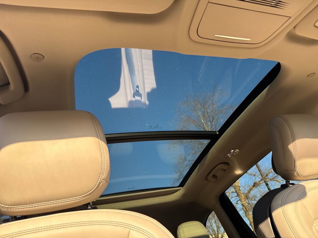 Used 2025 Lincoln Nautilus Reserve image 27