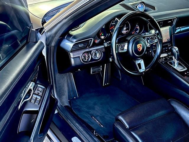 Used 2017 Porsche 911 Turbo image 18