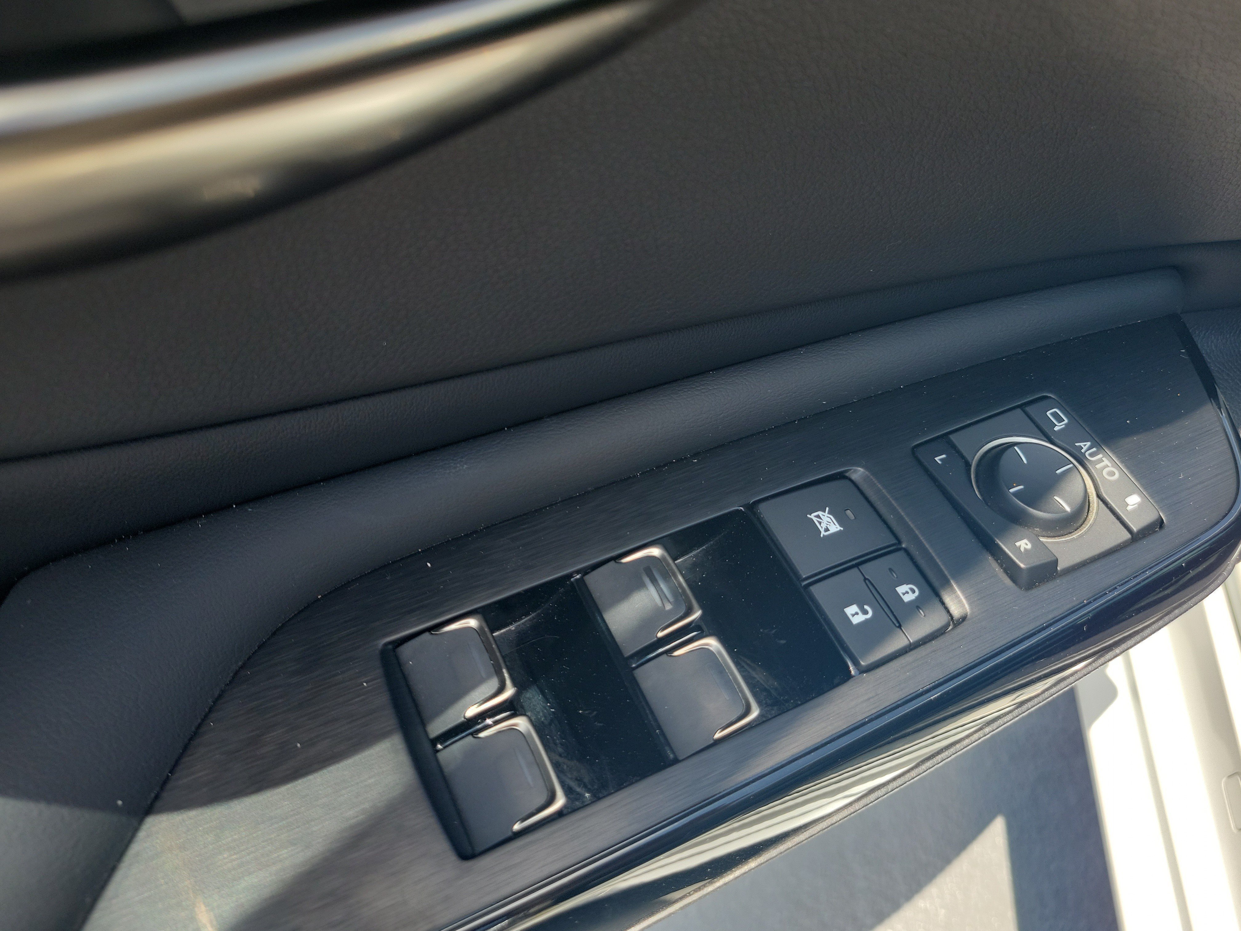 Certified 2024 Lexus ES 350 w/ Technology Package FWD image 20