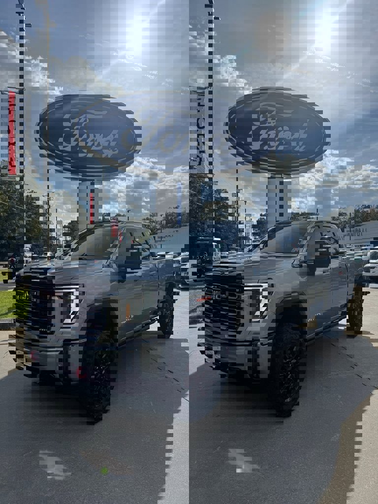 Used 2024 GMC Sierra 2500 AT4 w/ AT4 Preferred Package