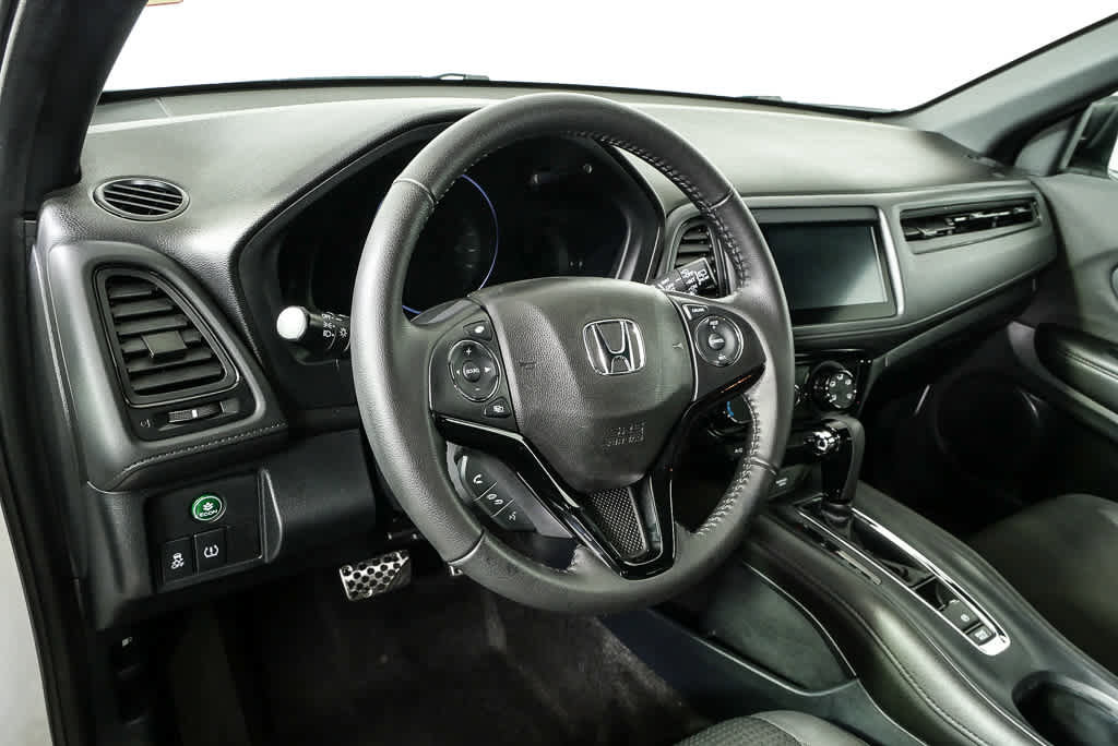 Used 2021 Honda HR-V Sport image 4