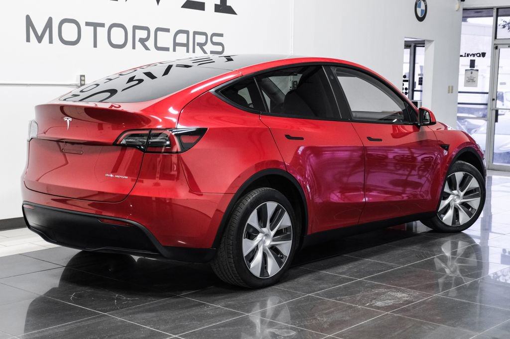 Used 2023 Tesla Model Y Long Range AWD/4WD image 9