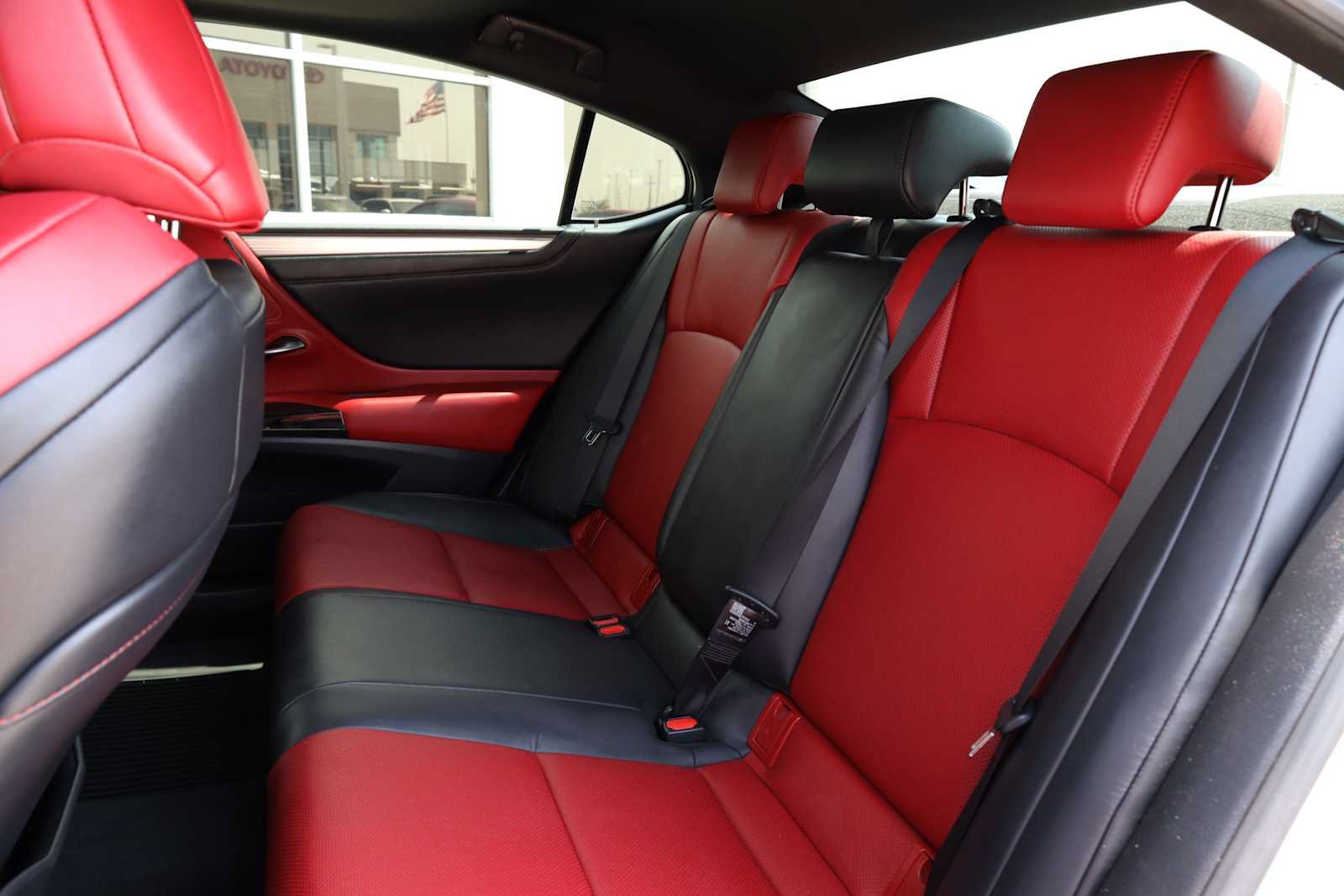 Used 2022 Lexus ES 300h F Sport w/ Accessory Package 2 FWD image 46