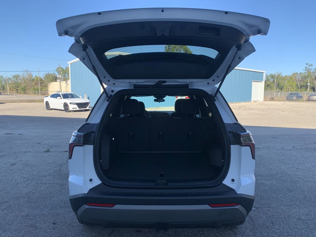 New 2026 Chevrolet Equinox LT image 11