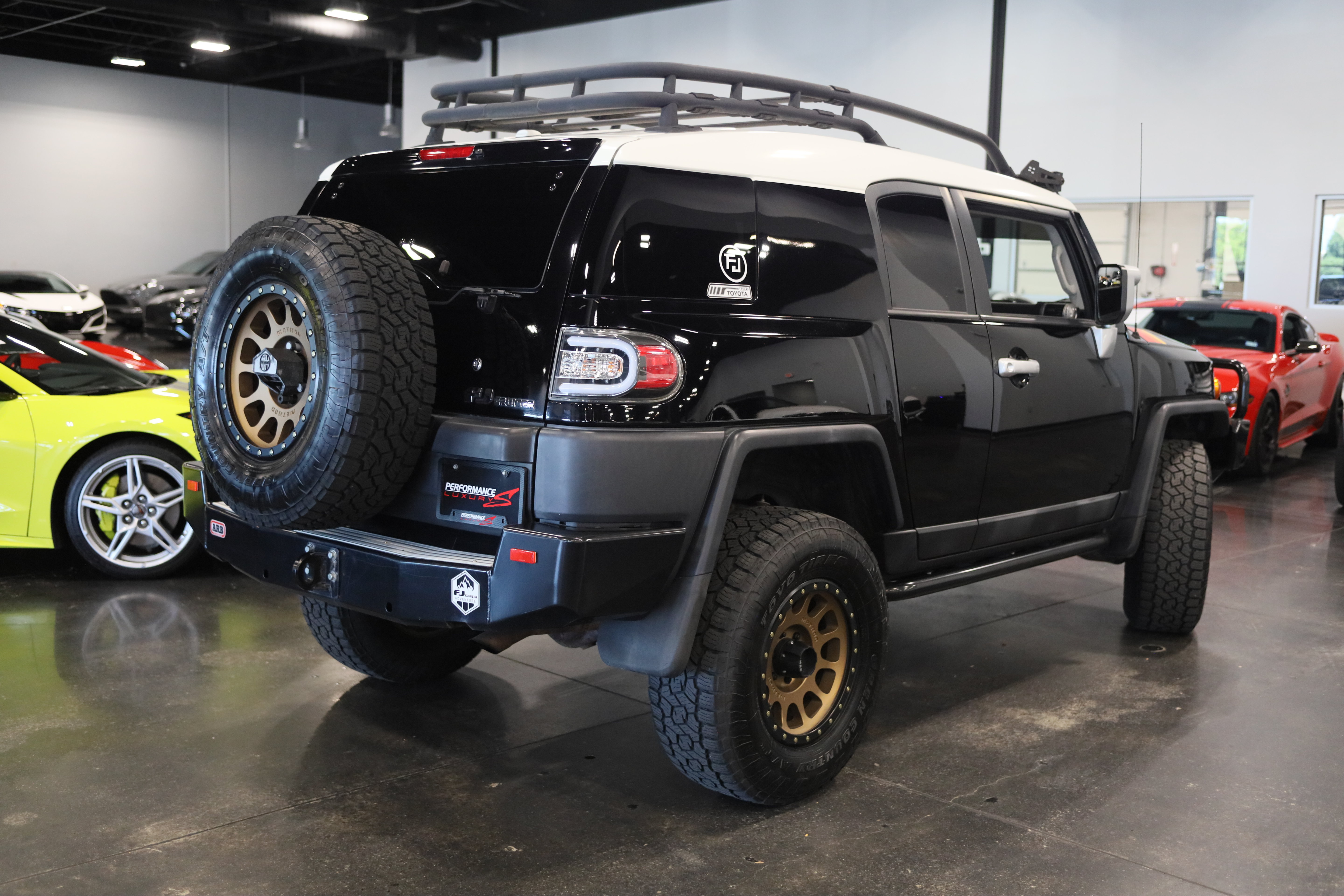 Used 2012 Toyota FJ Cruiser 4WD w/ Convenience Pkg image 6