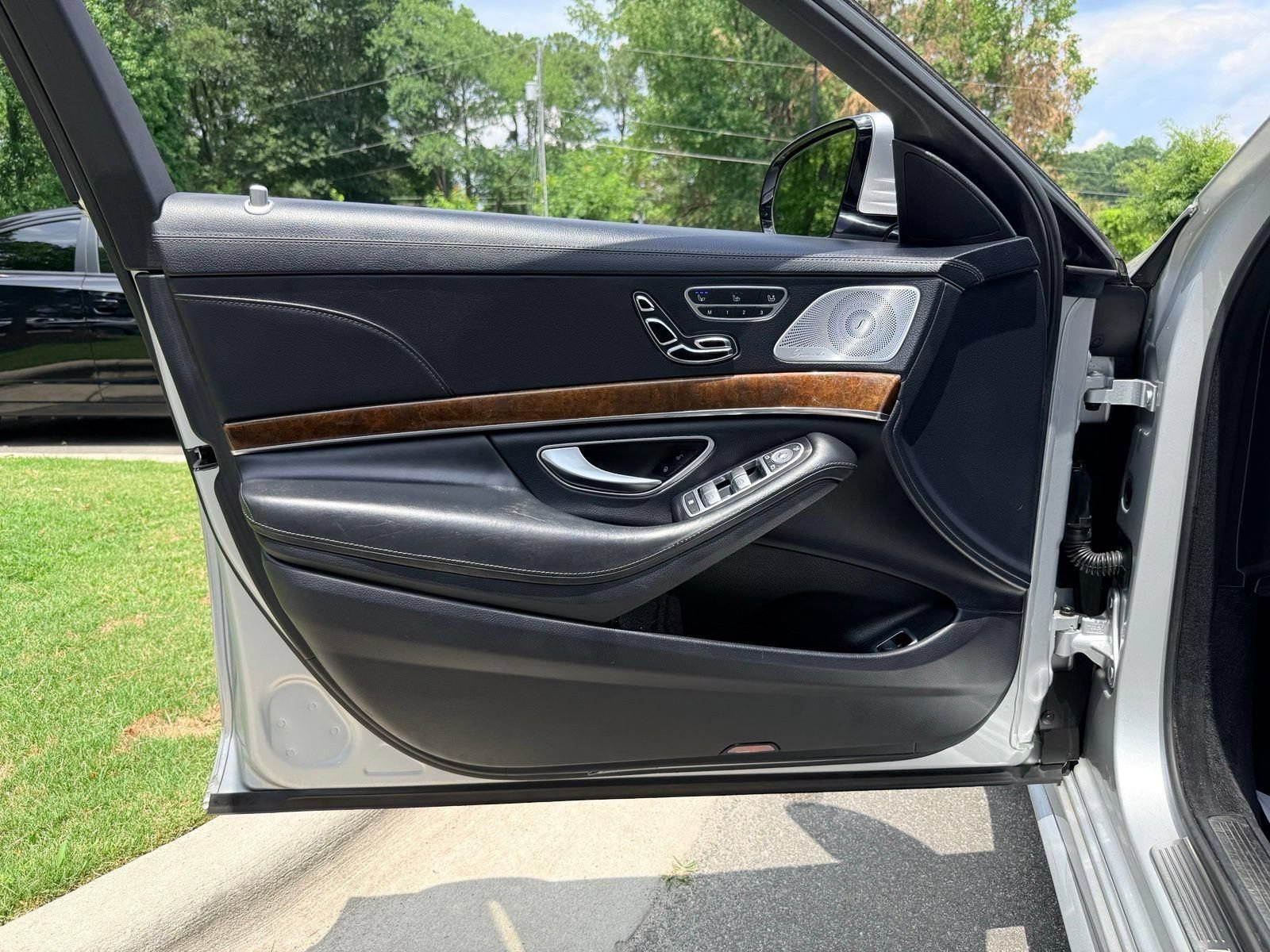 Used 2016 Mercedes-Benz S 550 4MATIC Sedan image 17