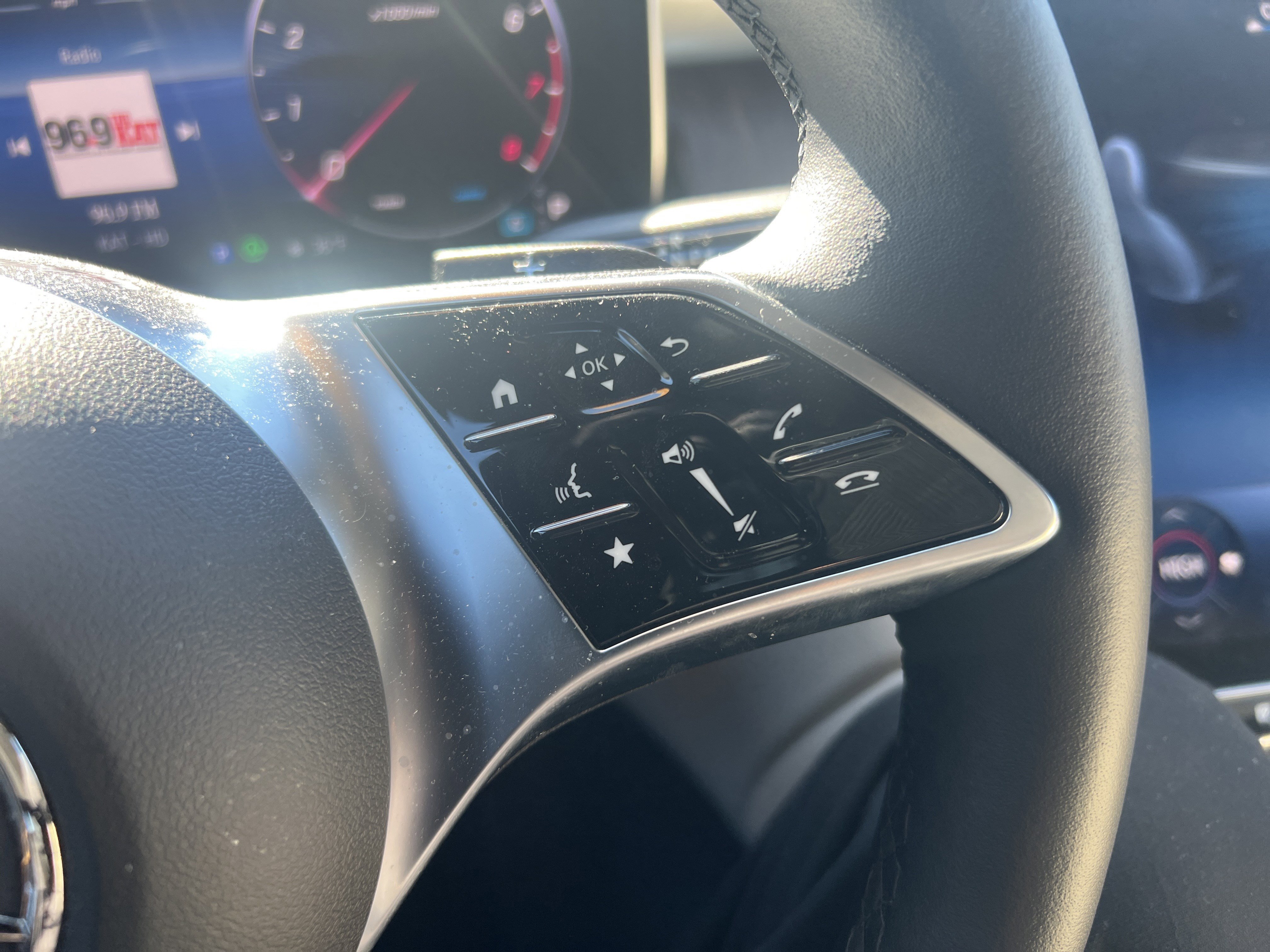 Certified 2024 Mercedes-Benz GLC 300 4MATIC image 20