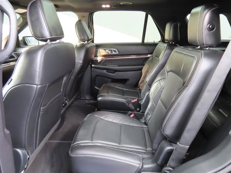 Used 2019 Ford Explorer Platinum AWD/4WD image 36