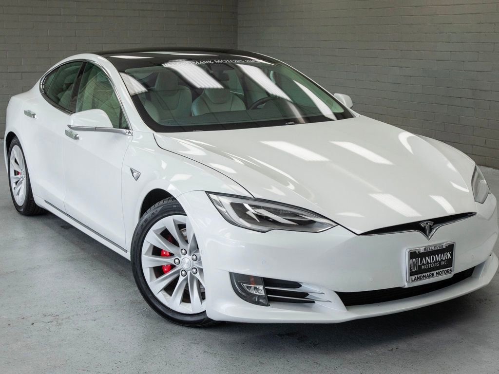 Used 2019 Tesla Model S Performance image 8