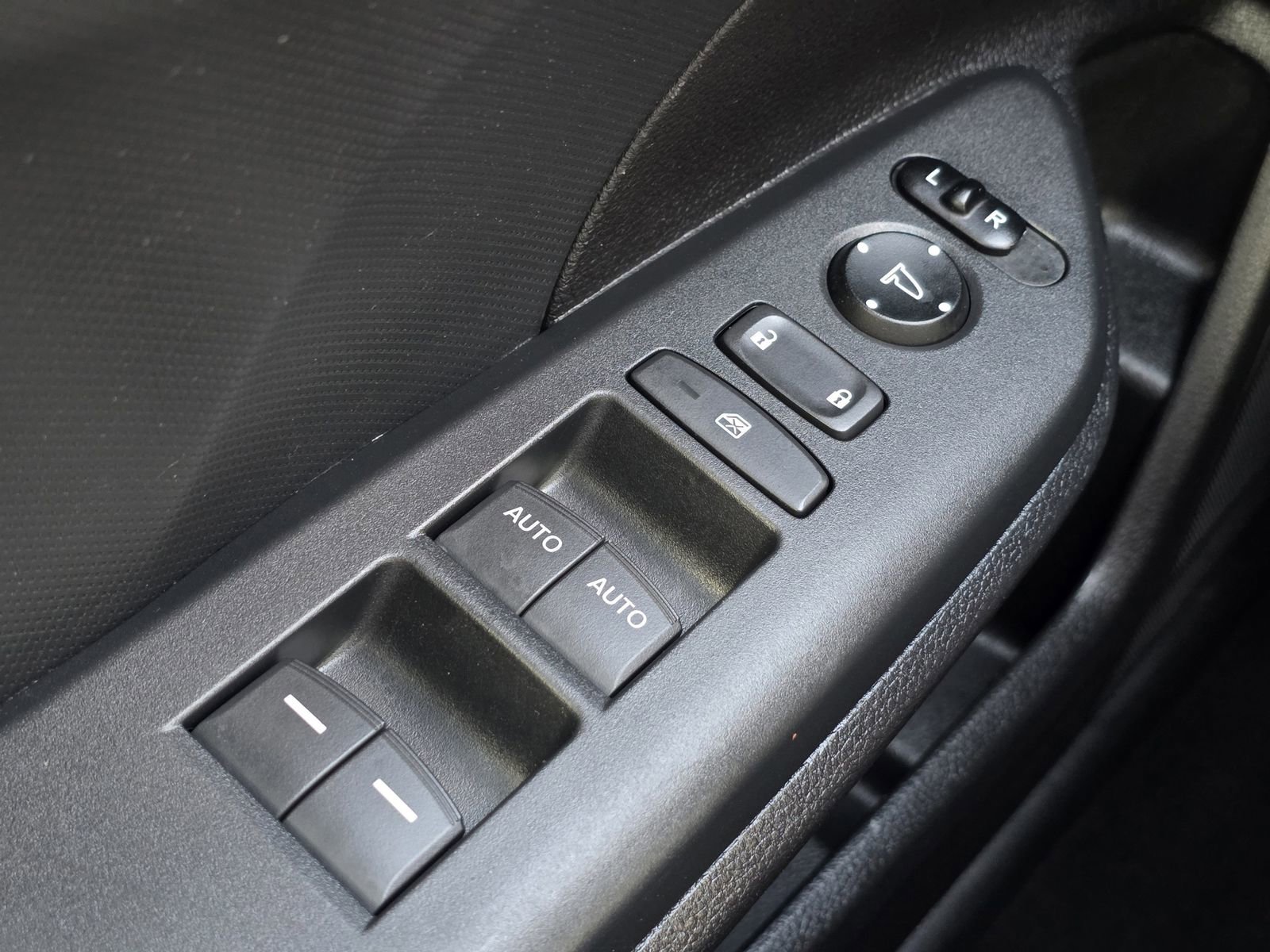 Used 2018 Honda Civic Sport image 28