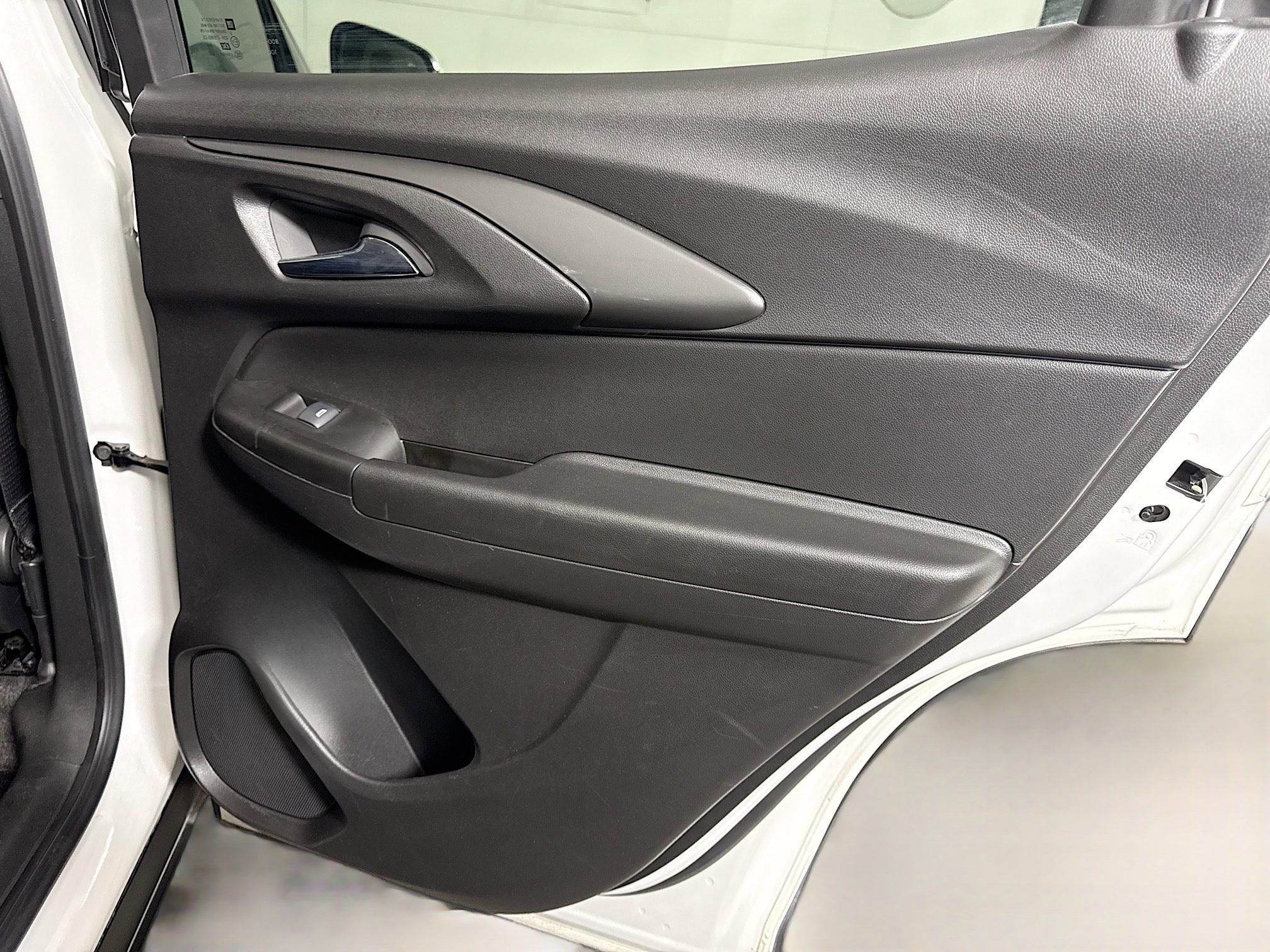 Used 2023 Chevrolet TrailBlazer ACTIV w/ Technology Package image 28