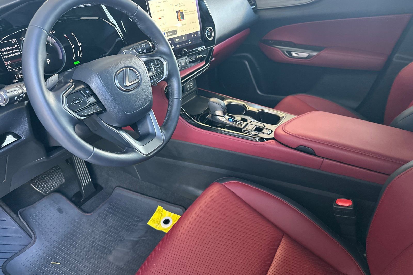 Used 2025 Lexus NX 350h AWD w/ Cold Area Package image 7