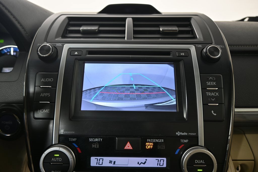 Used 2014 Toyota Camry LE image 28