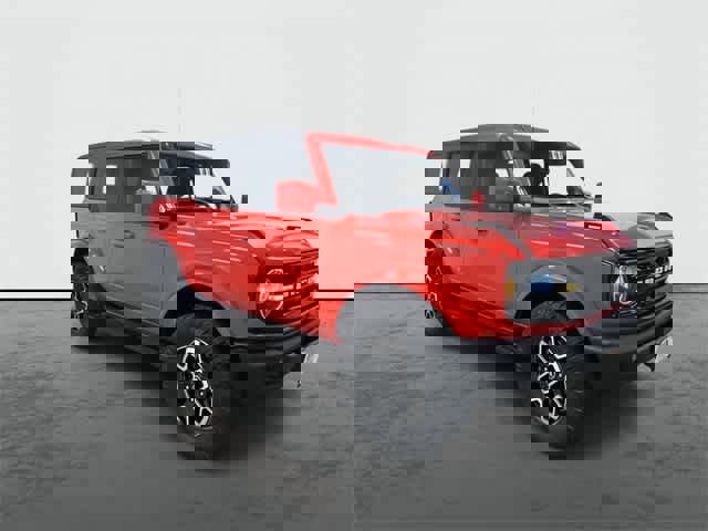 Used 2023 Ford Bronco Outer Banks image 5