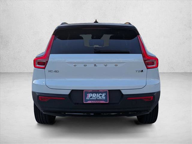Used 2021 Volvo XC40 T5 R-Design AWD/4WD image 7