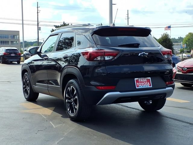 Used 2022 Chevrolet TrailBlazer LT w/ LPO, Blackout Package FWD image 6