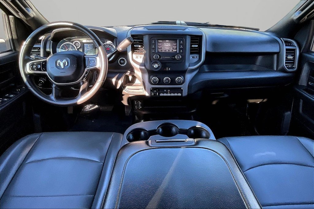 Used 2024 RAM 3500 Tradesman w/ Chrome Appearance Group AWD/4WD image 8