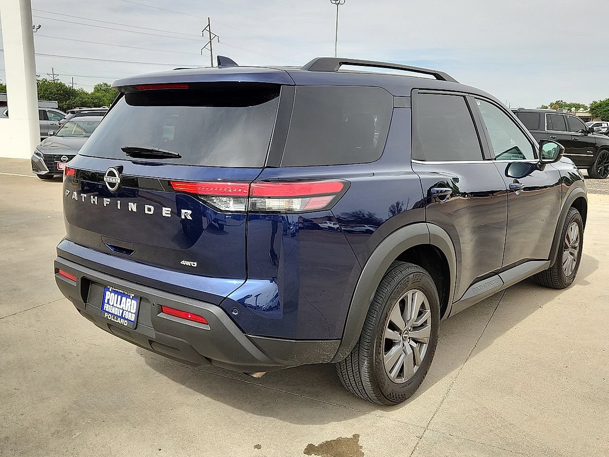 Used 2025 Nissan Pathfinder SV AWD/4WD image 3