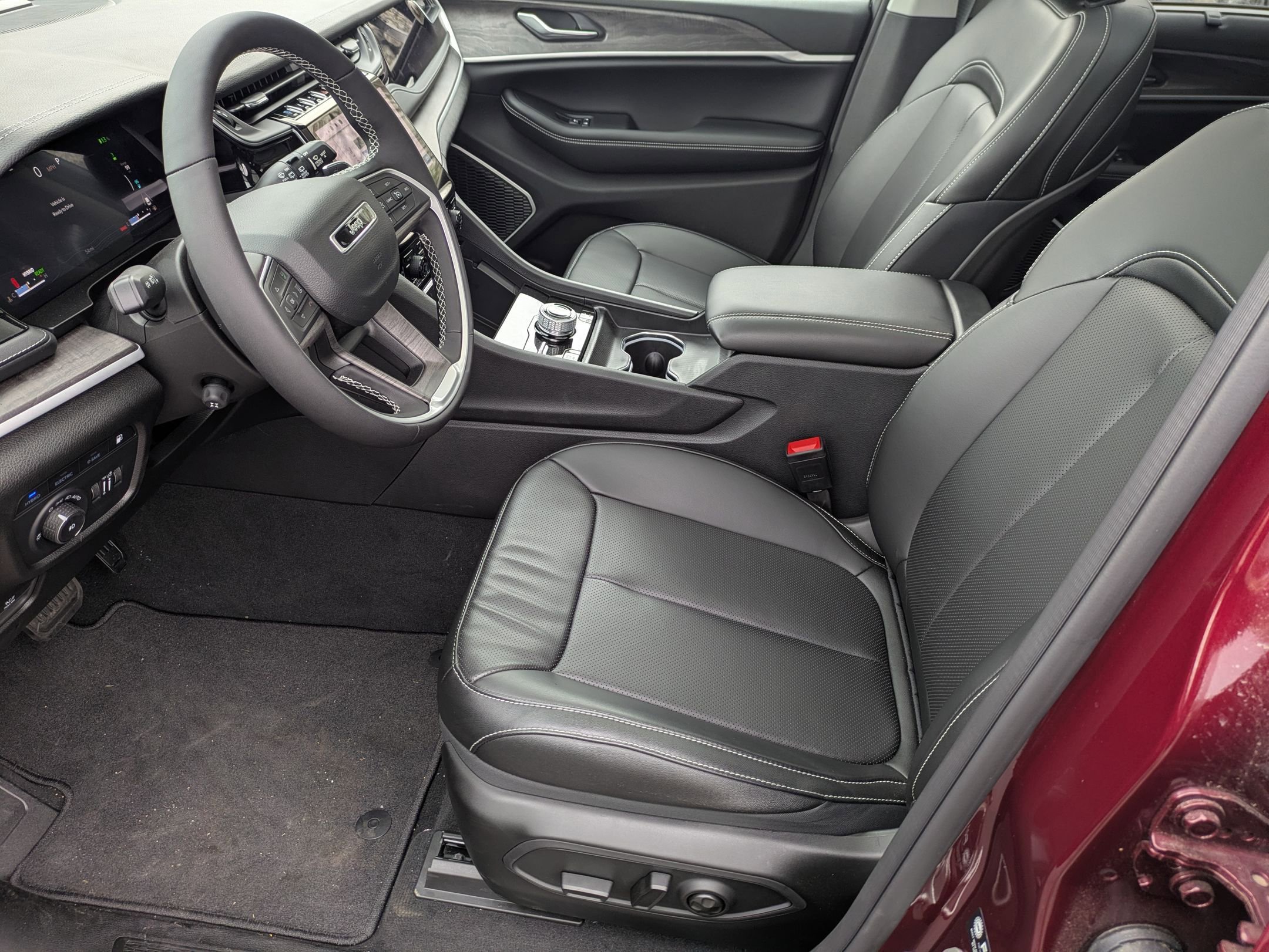 New 2024 Jeep Grand Cherokee Limited 4xe w/ Luxury Tech Group II image 10