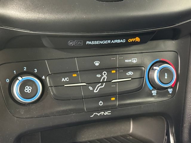 Used 2018 Ford Focus SE FWD image 24