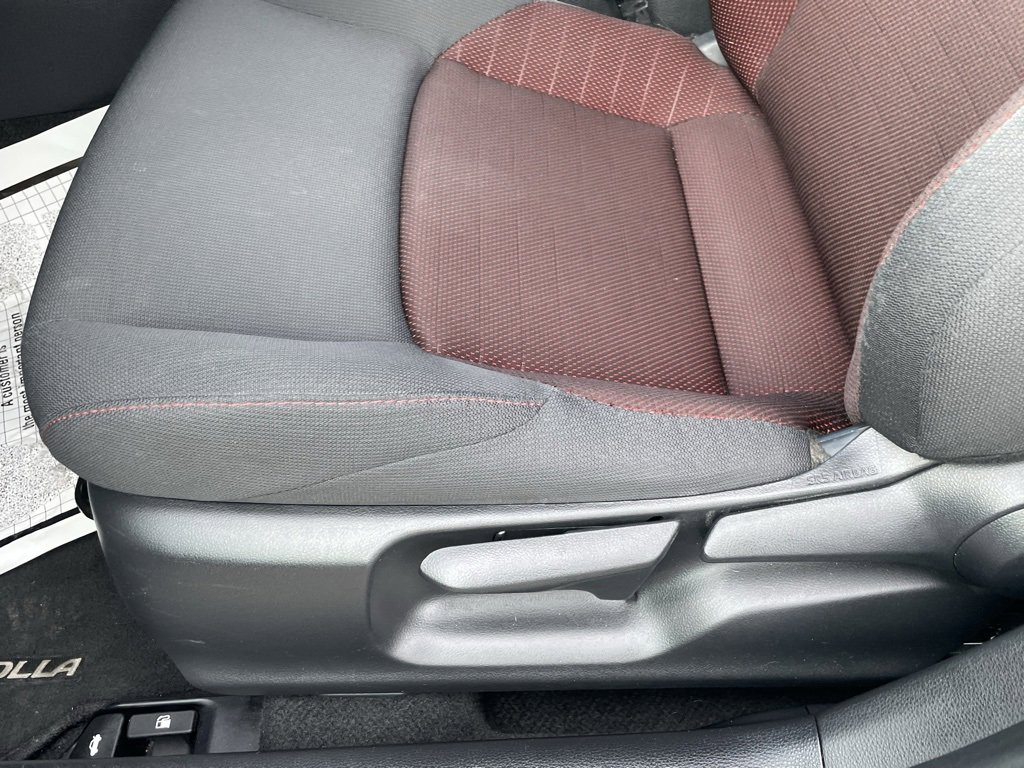 Used 2024 Toyota Corolla SE image 10
