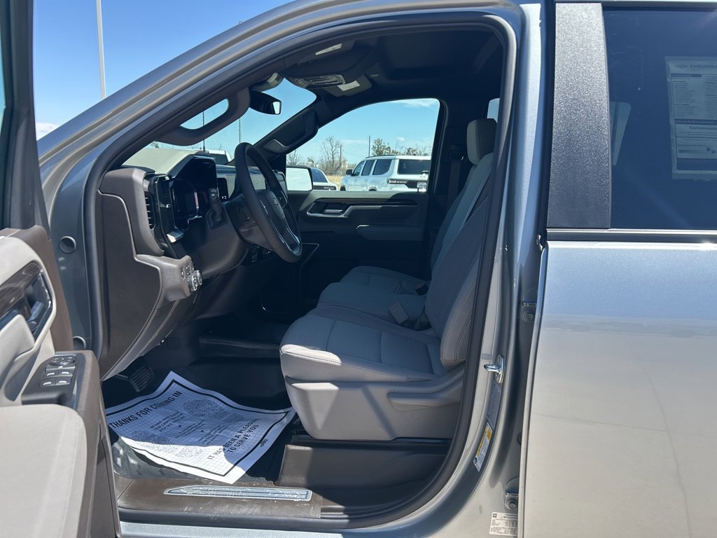 New 2026 Chevrolet Silverado 2500 LT w/ Z71 Off-Road Package AWD/4WD image 9