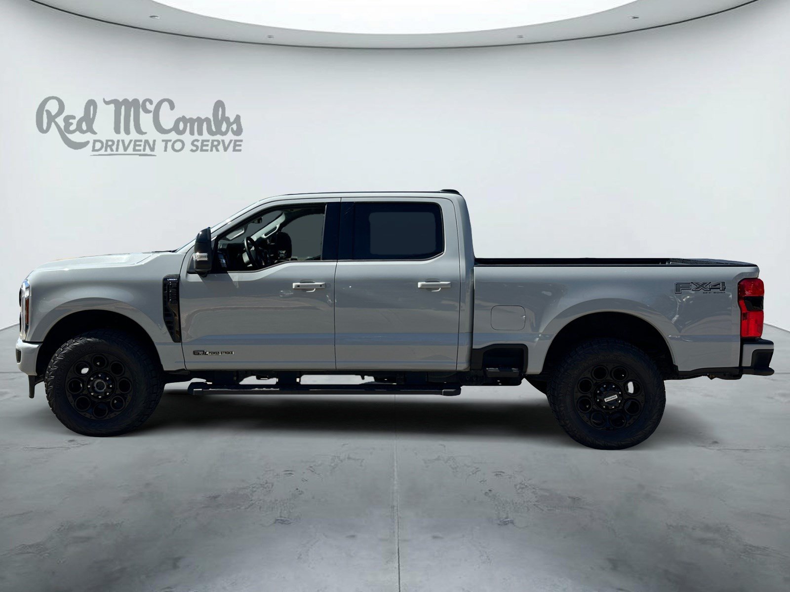 Used 2025 Ford F250 Lariat w/ Black Appearance Package AWD/4WD image 8