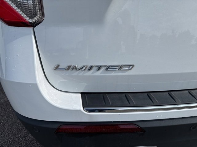 Used 2023 Ford Explorer Limited image 9