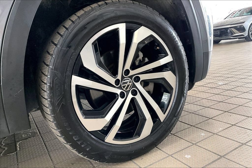 Used 2022 Volkswagen Atlas SEL AWD/4WD image 36