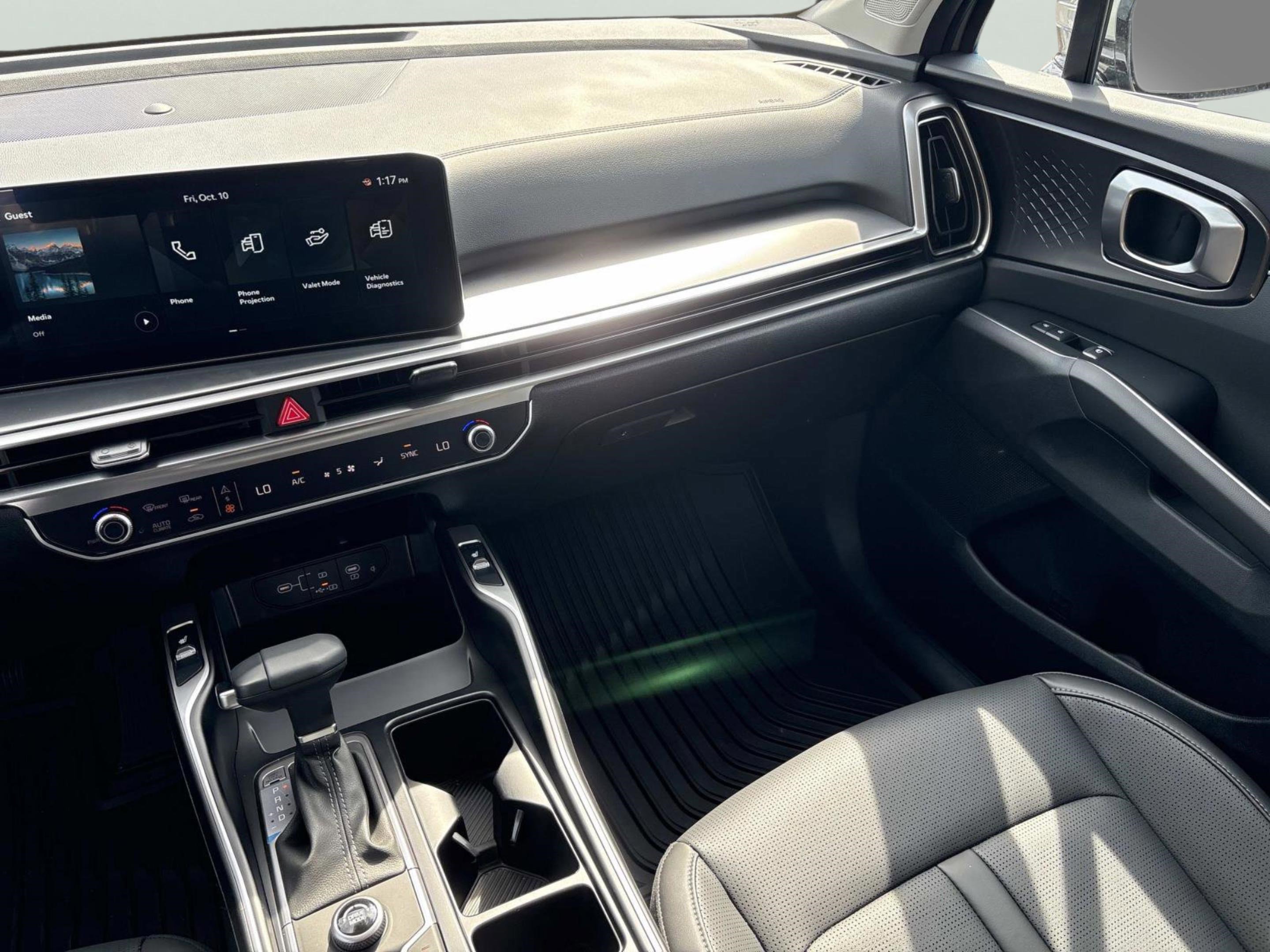 New 2026 Kia Sorento S image 4