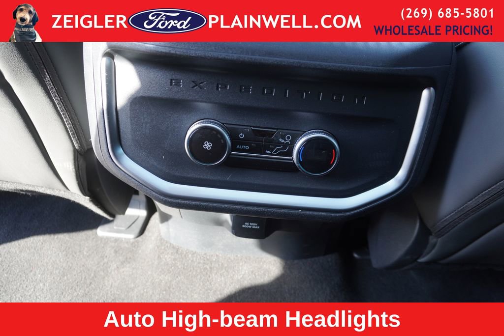 Used 2025 Ford Expedition Active image 17