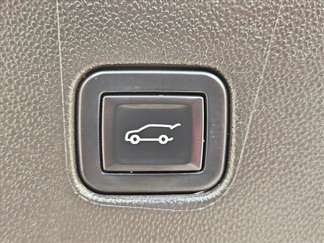 Used 2022 Chevrolet Blazer RS w/ Enhanced Convenience Package FWD image 7