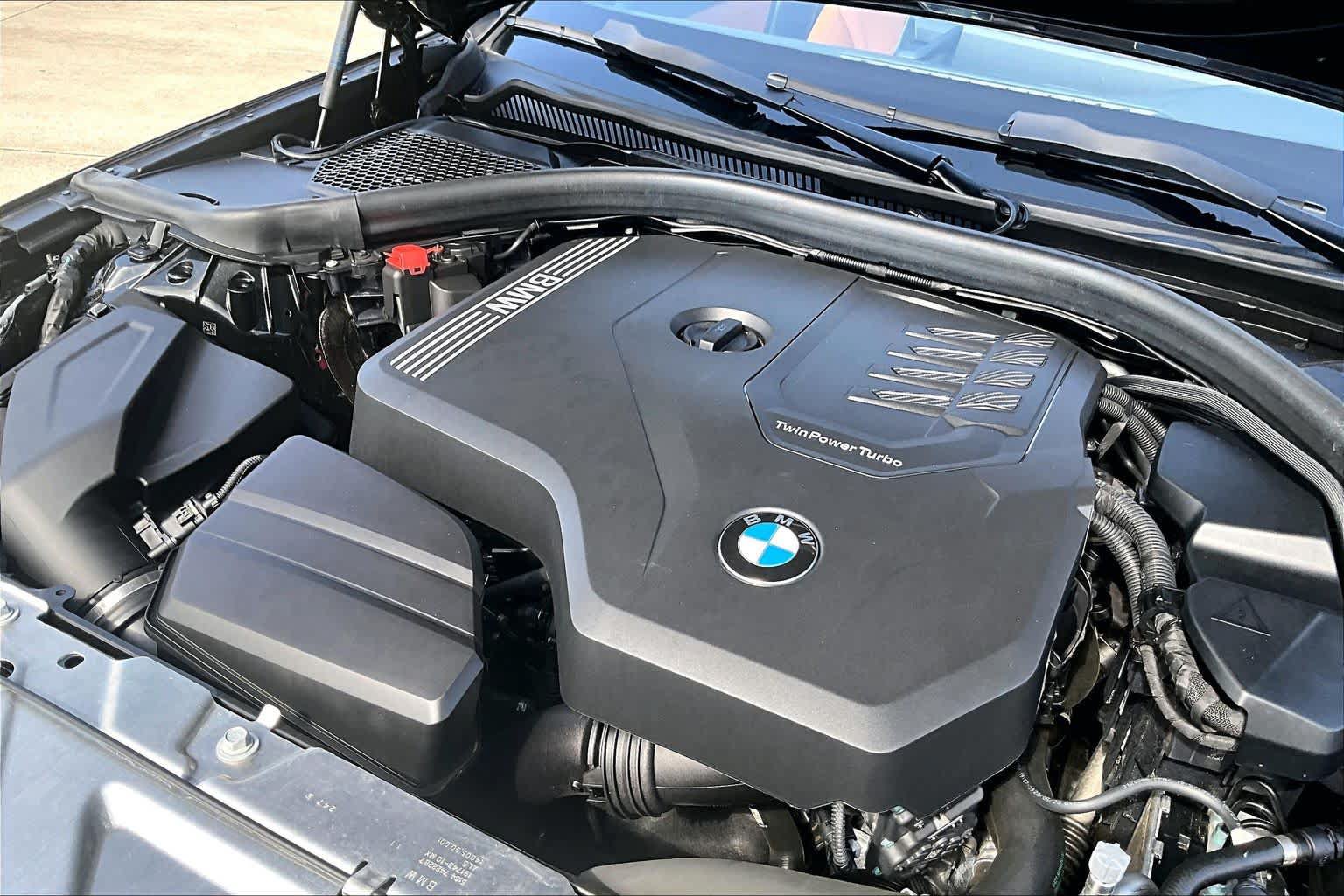 Used 2024 BMW 330i Sedan w/ Convenience Package RWD image 31