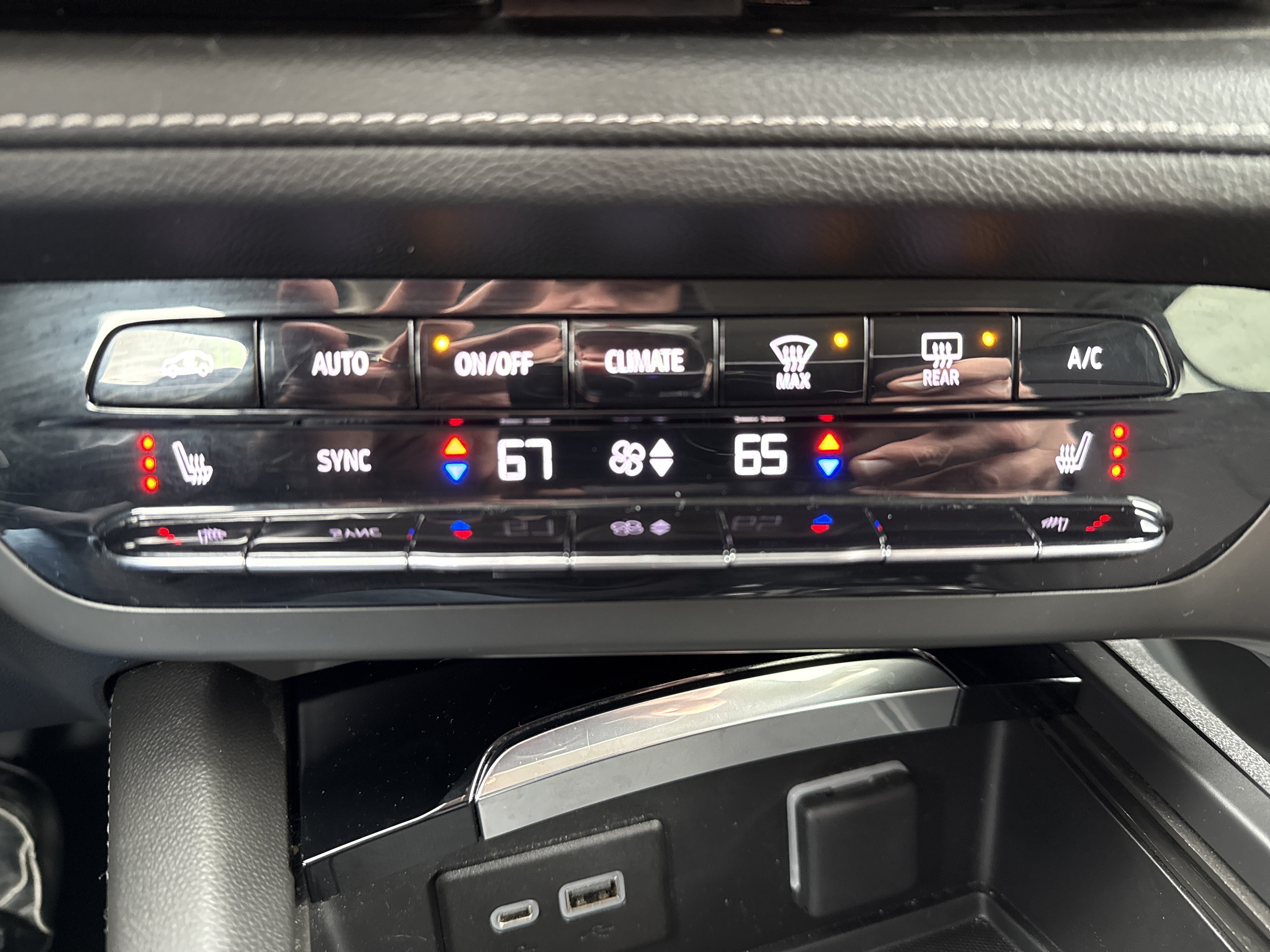 Used 2023 Buick Envision Preferred w/ Sport Touring Package AWD/4WD image 27