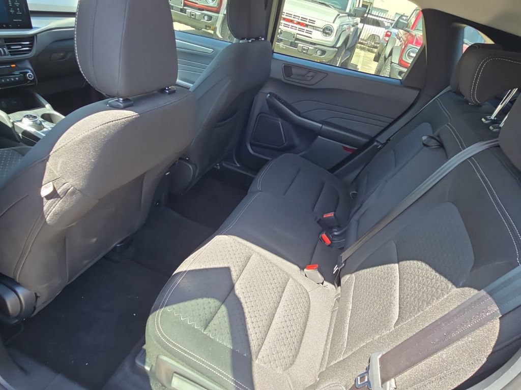 Used 2025 Ford Escape Active w/ Tech Pack #1 FWD image 11