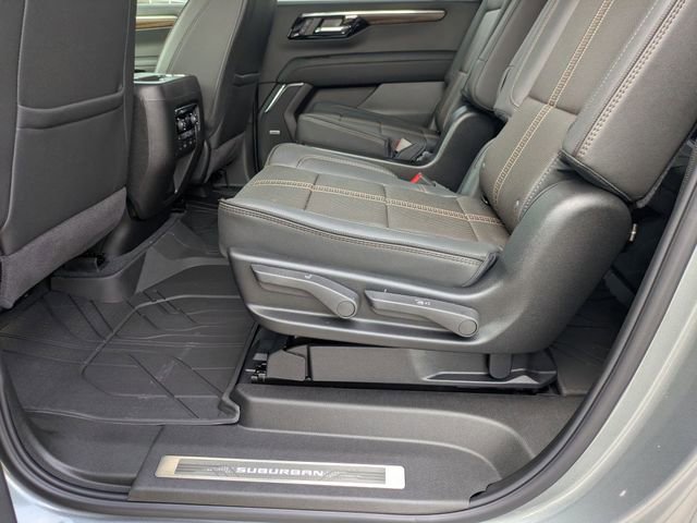 New 2026 Chevrolet Suburban High Country image 30