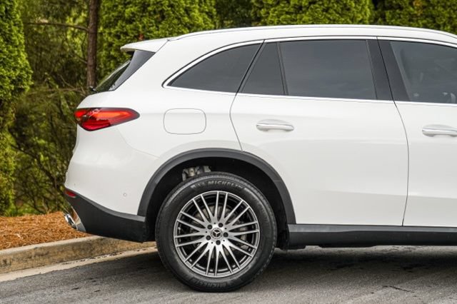 Used 2023 Mercedes-Benz GLC 300 image 13