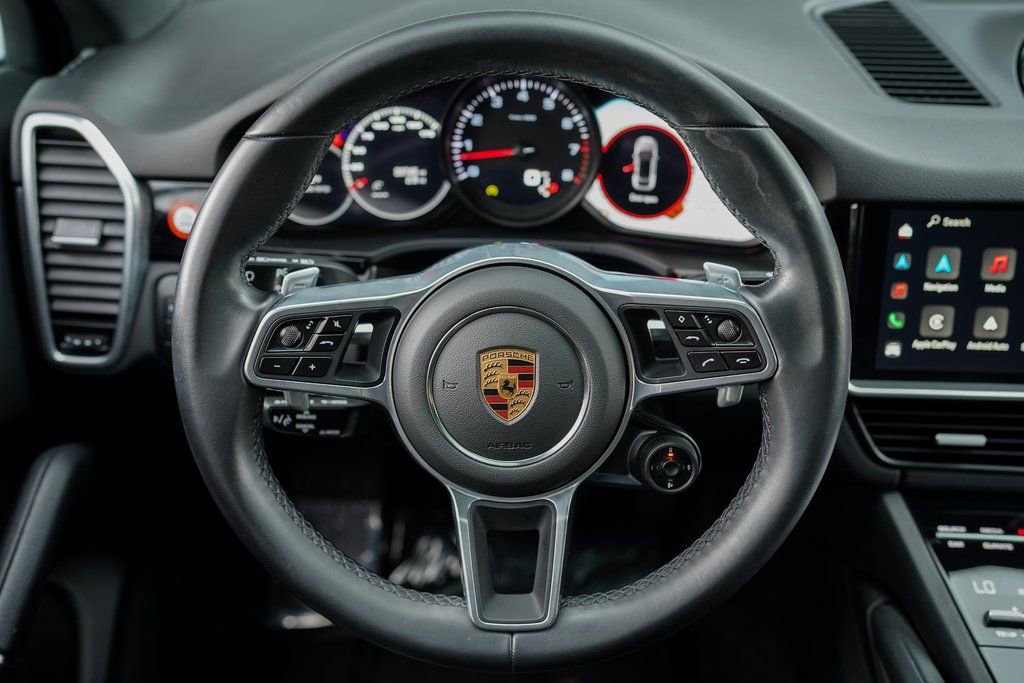Used 2023 Porsche Cayenne Coupe w/ Premium Package image 26