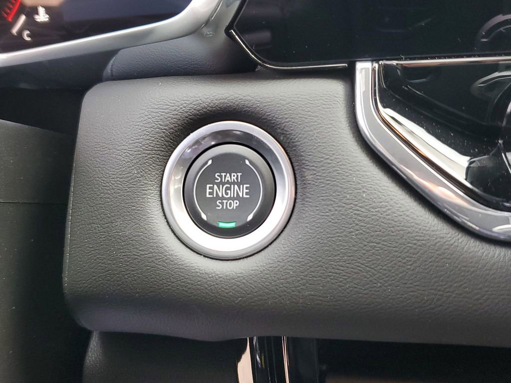 New 2024 GMC Canyon Elevation w/ Convenience Package image 18