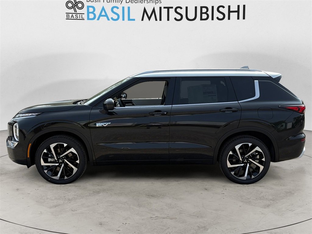 New 2025 Mitsubishi Outlander SEL image 2