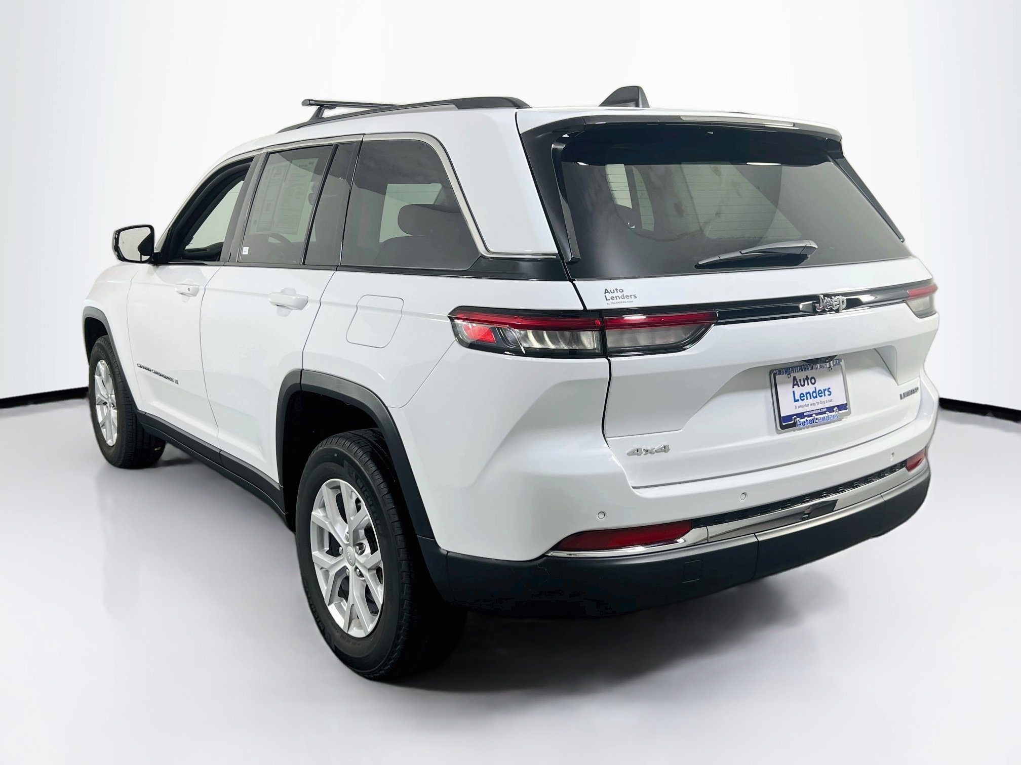 Used 2023 Jeep Grand Cherokee Limited image 7