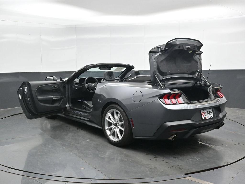 Used 2025 Ford Mustang GT Premium RWD image 50