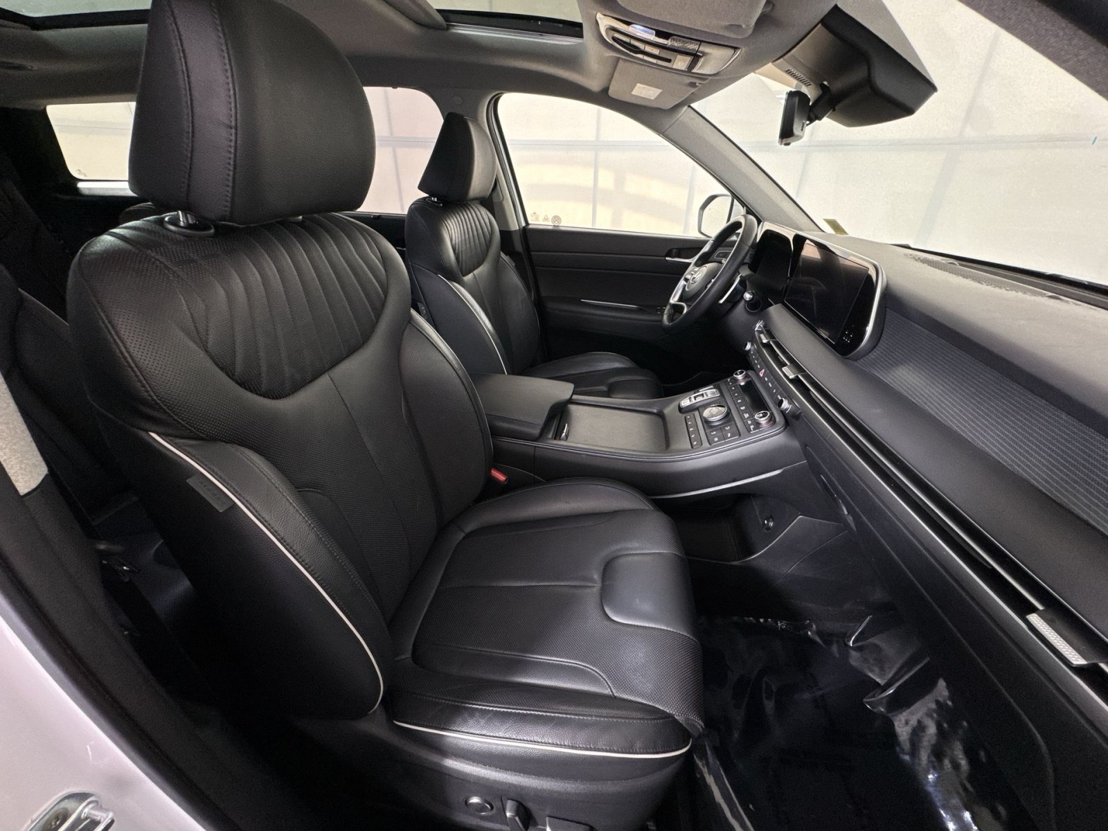 Used 2023 Hyundai Palisade Limited AWD/4WD image 28
