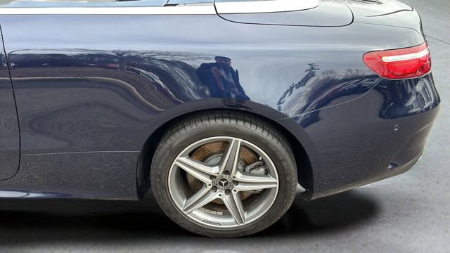 Used 2018 Mercedes-Benz E 400 4MATIC Cabriolet image 33