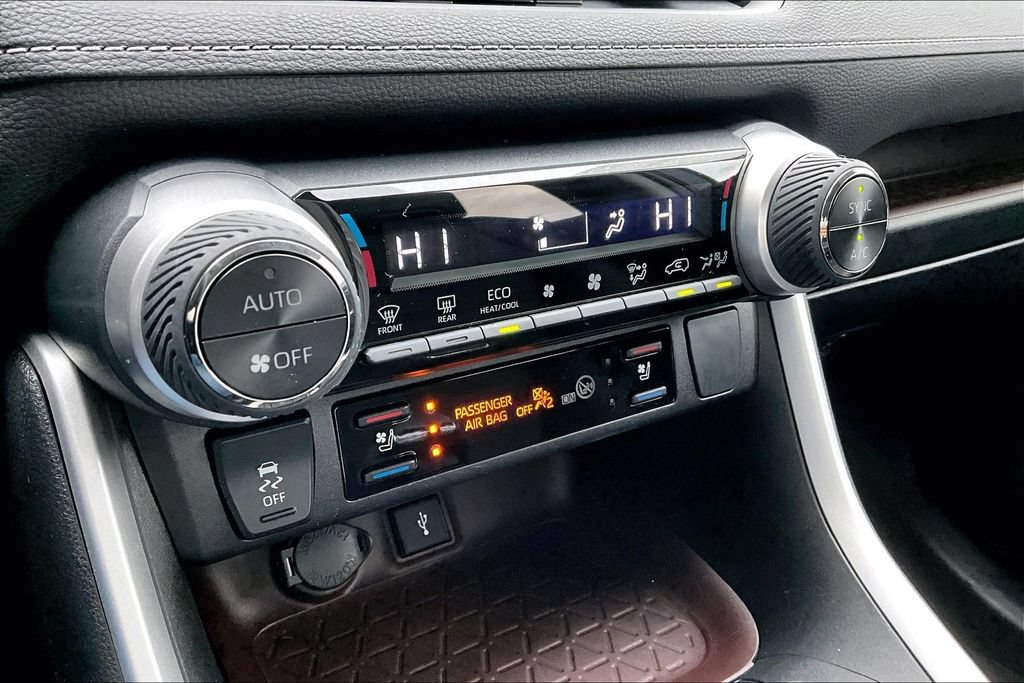Certified 2022 Toyota RAV4 Limited FWD image 16