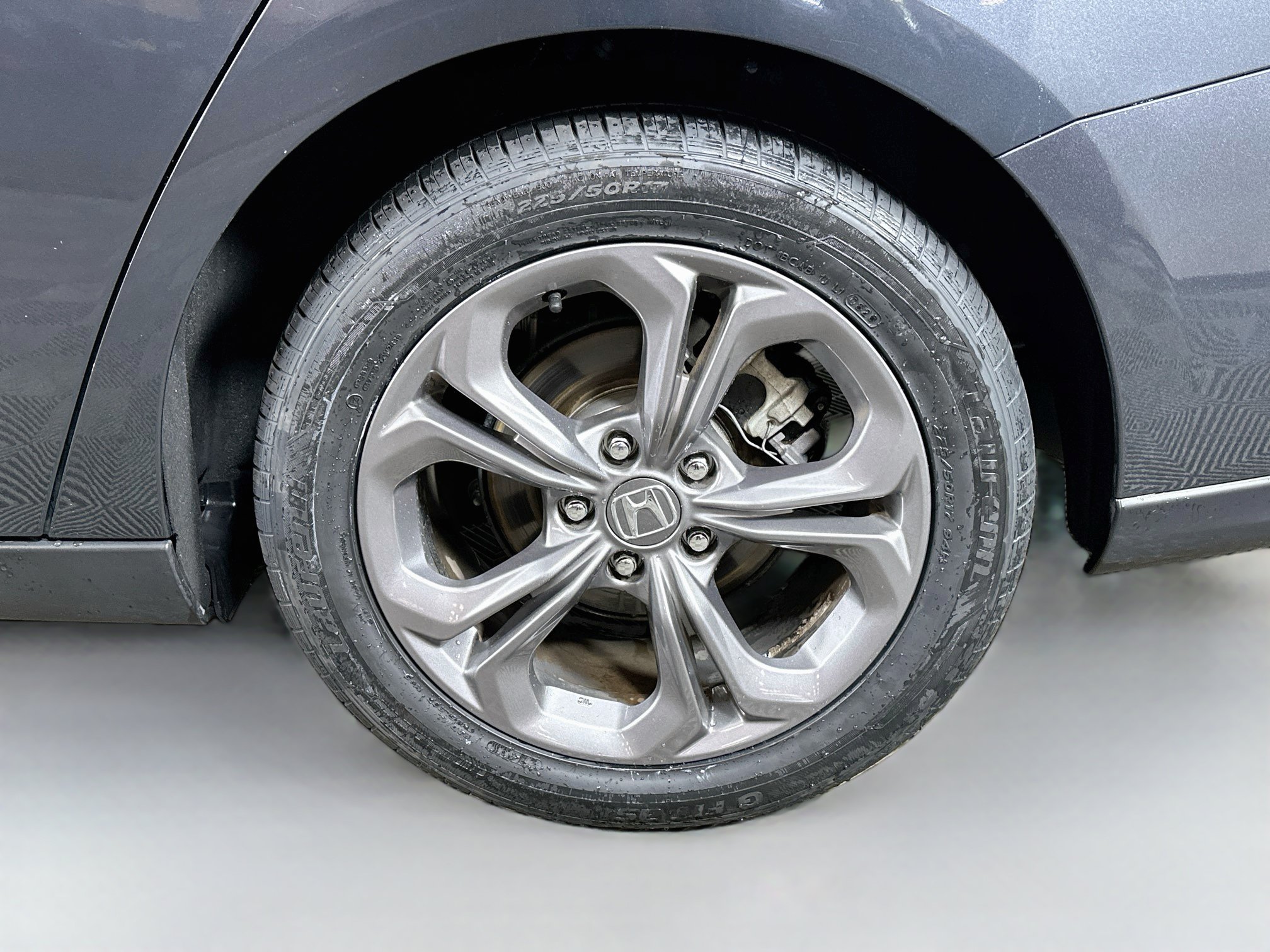 Certified 2024 Honda Accord EX image 29