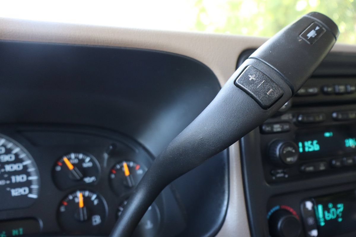 Used 2006 Chevrolet Silverado 2500 LT w/ Onstar Plus Package AWD/4WD image 33