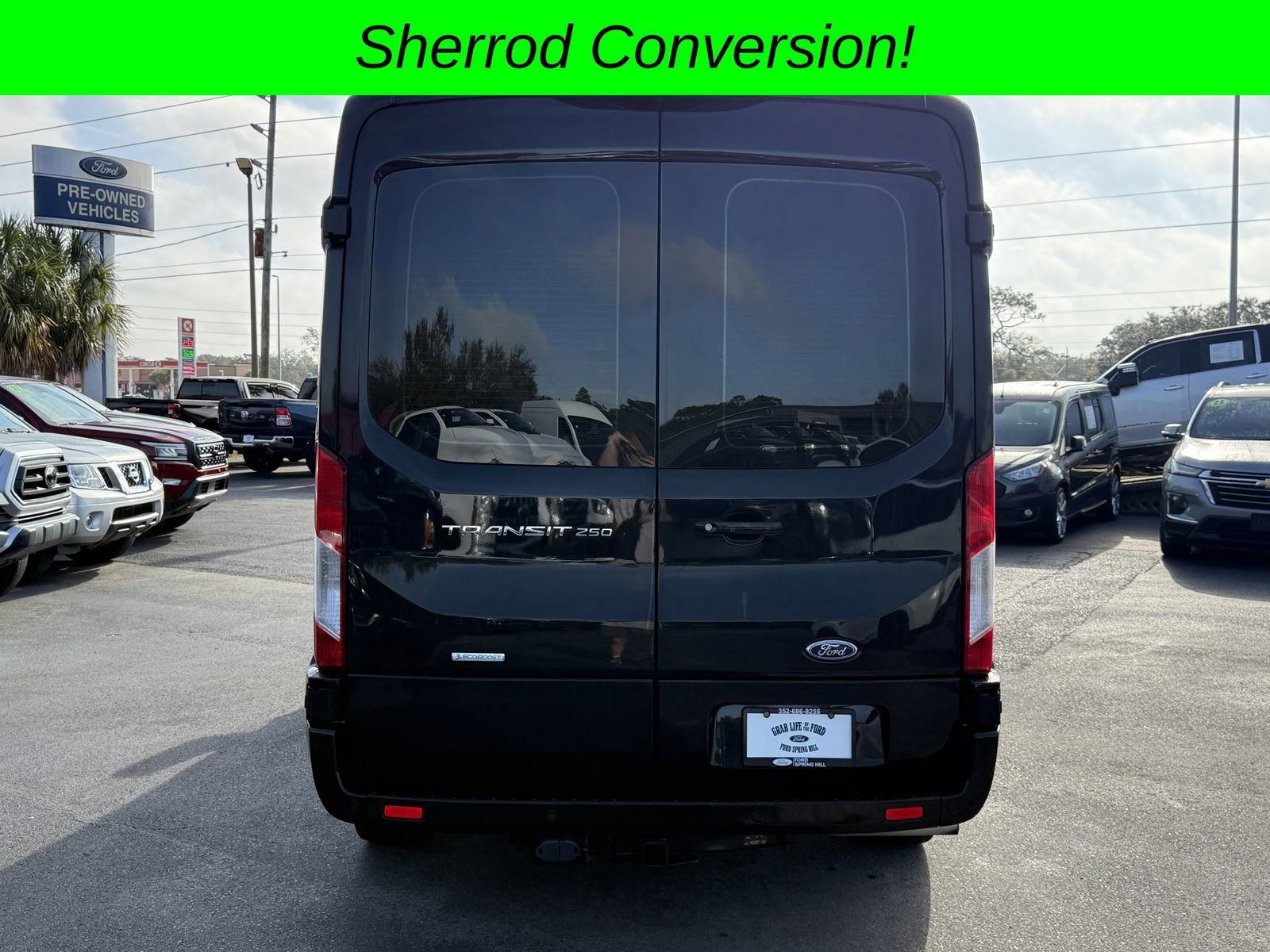 Used 2022 Ford Transit 250 Medium Roof w/ Upfitter Package RWD image 5