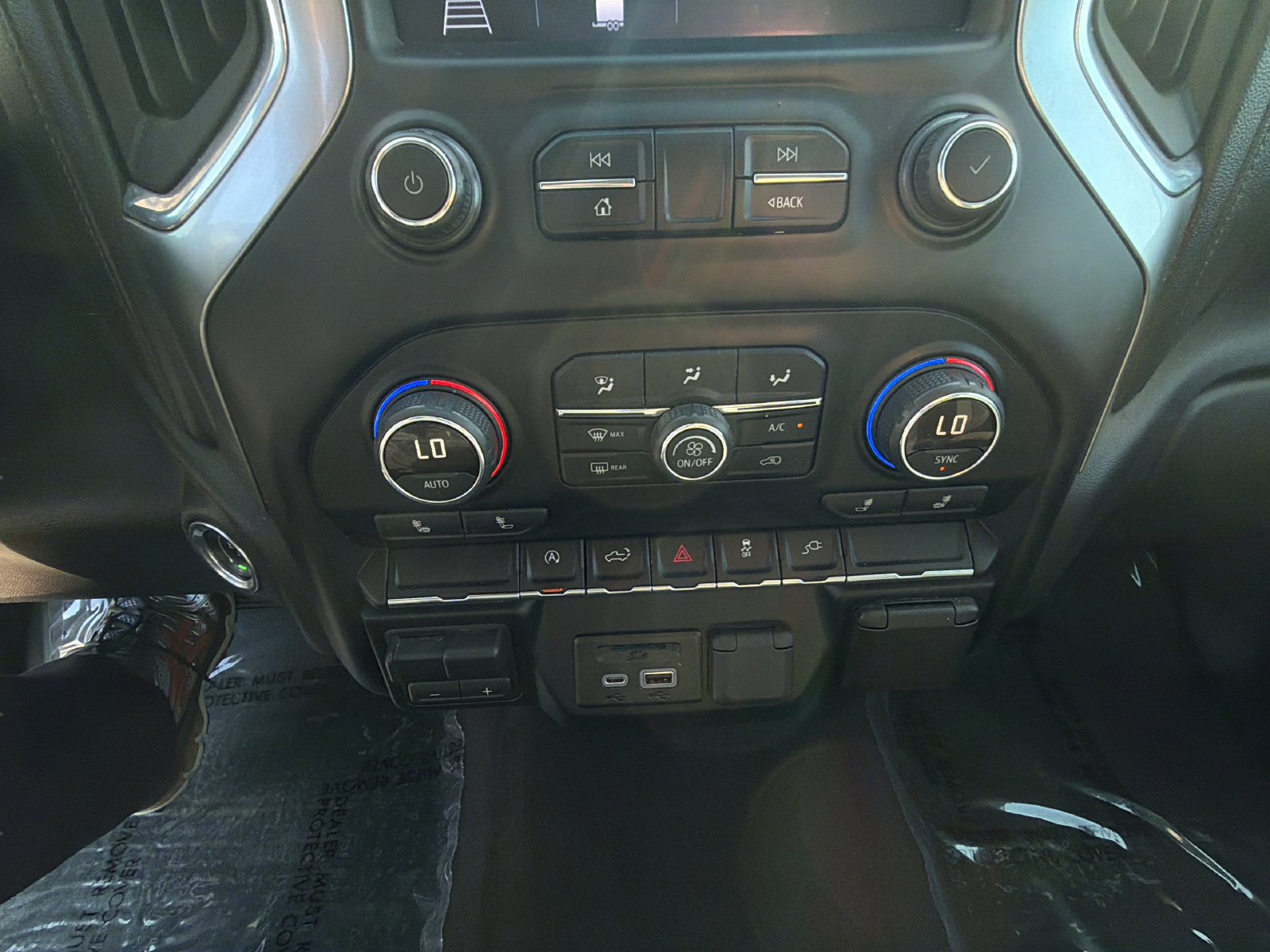 Used 2019 Chevrolet Silverado 1500 LT w/ All-Star Edition AWD/4WD image 24