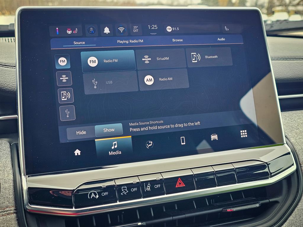 Used 2024 Jeep Compass Latitude image 21